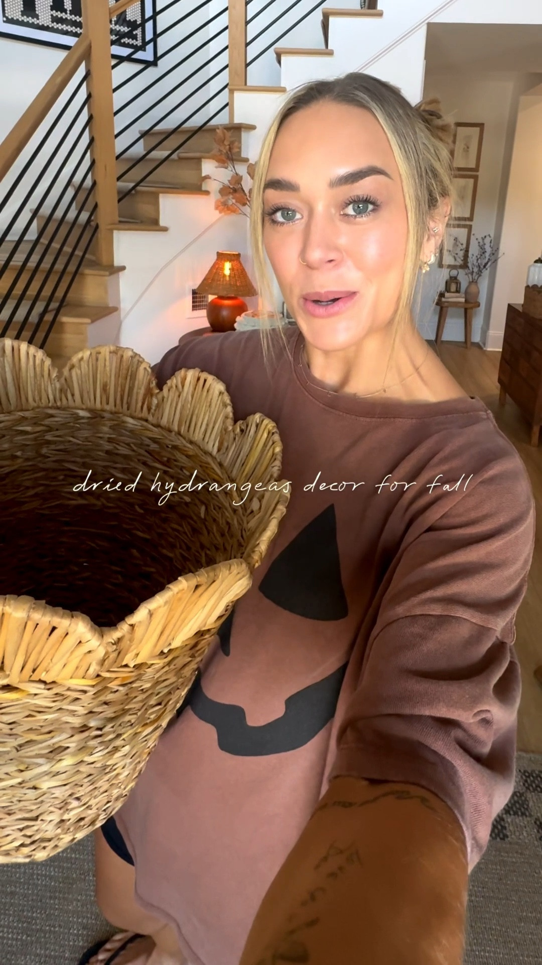 The pure happiness this brings me! 🤎 my fave flower ever. Linked the bowls / vases I have & used in this video! 😌 tee is pink lily but sold out😭 I linked similar! 

Fall decor / dry hydrangeas / cozy home / decor ideas / Holley Gabrielle 

#LTKFindsUnder50 #LTKHome #LTKSeasonal