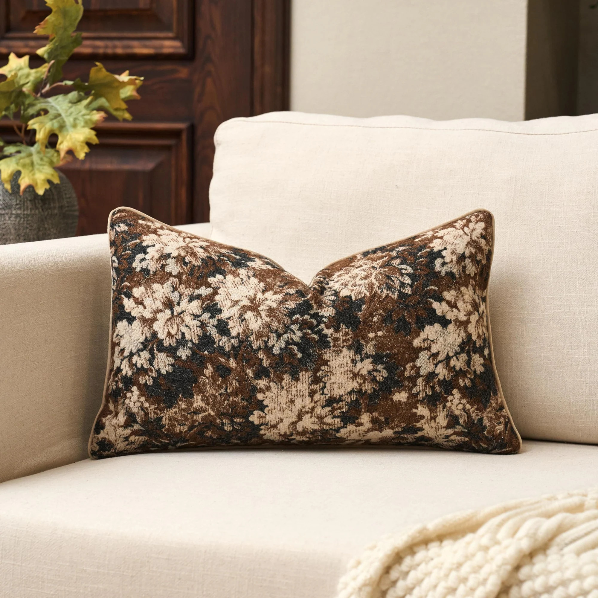 Yichuhaoxi Neutral Floral Pillow Cover 12 by 20 Inches Vintage Chenille Rectangle Throw Pillow Cover Soft Decorative Farmhouse Accent Couch | Lowe's