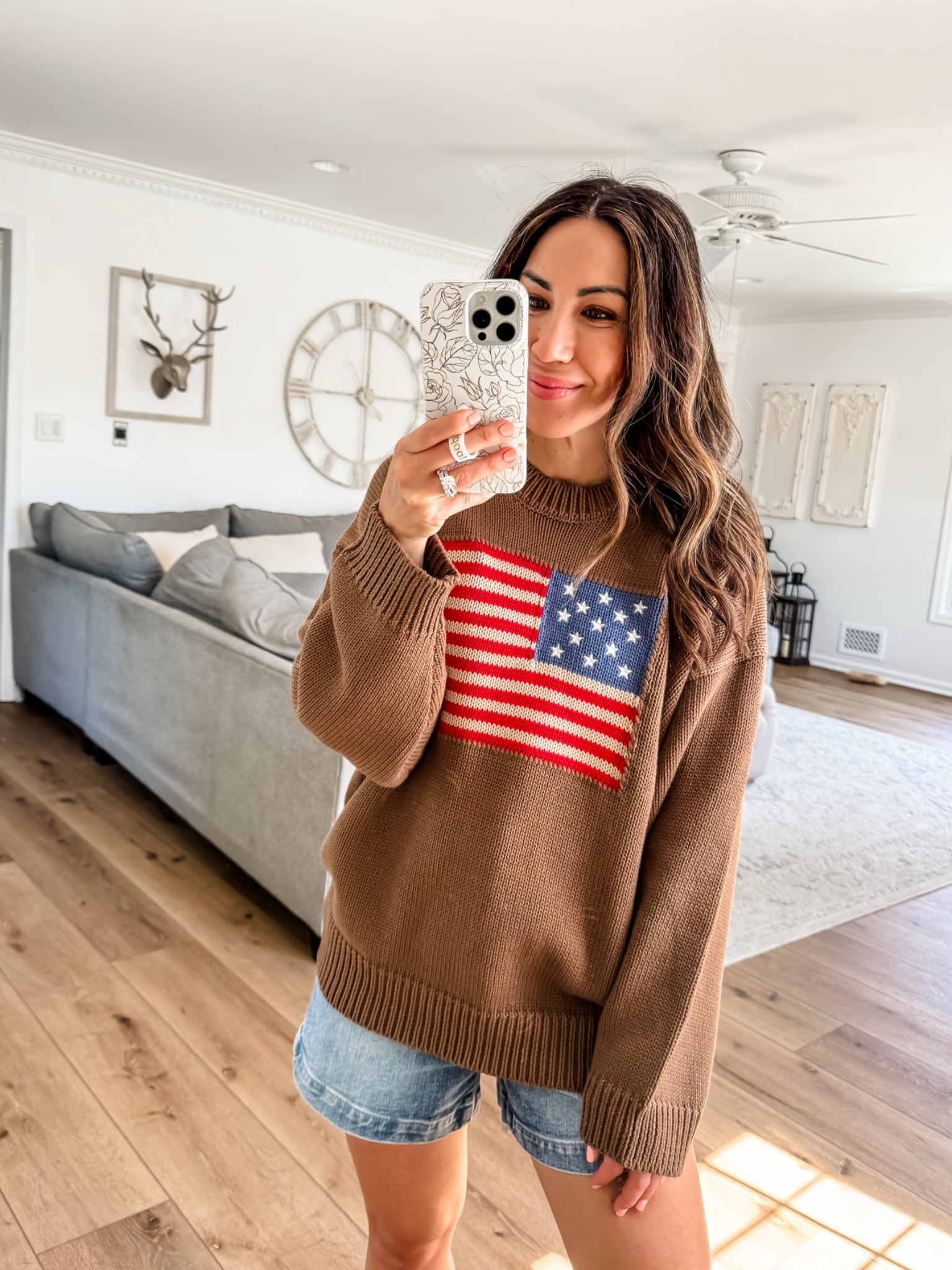 Small flag sweater