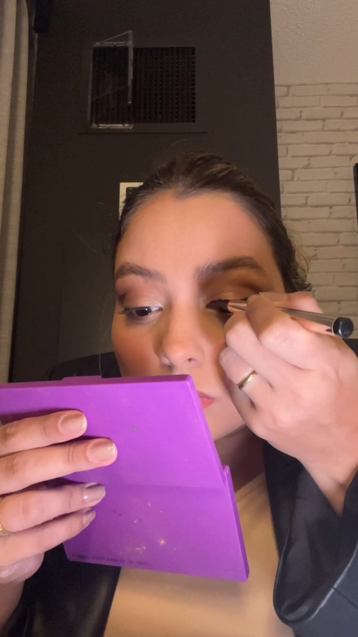 fazendo meu gatinho com a caneta delineadora da Mari saad! 

#LTKbrasil #LTKVideo #LTKbeauty