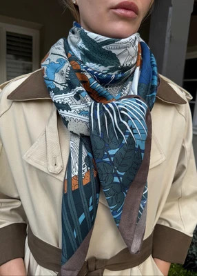 Preston Multicolor Shawl - Navy | Benaar La