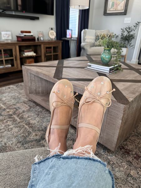 Step into a world of playful charm with these uniquely stylish shoes! These are so fun and so cute!! They are a must have!


#LTKStyleTip #LTKFindsUnder100 #LTKShoeCrush