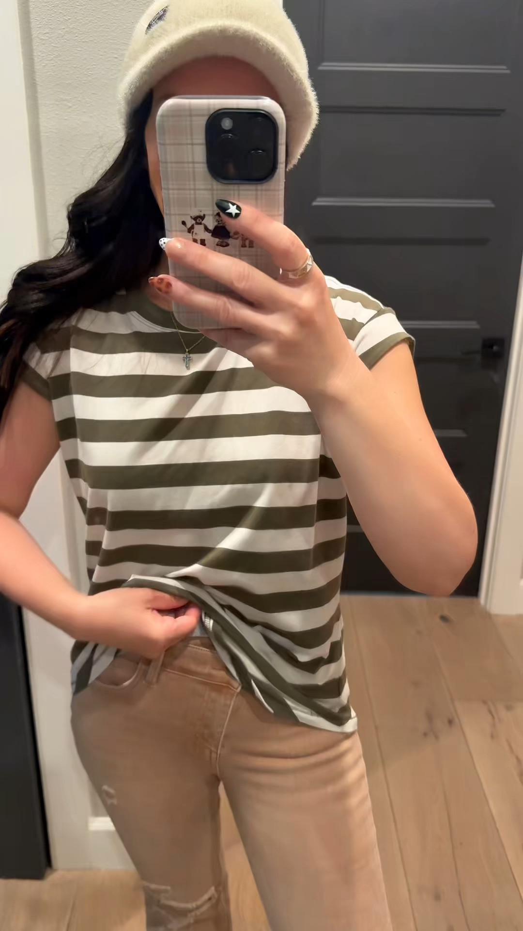 this is one of those tops i keep reaching for when i don’t want to think about my outfit… it’s soft, easy, and just lays right without clinging. i’ve been pairing it with jeans or shorts and it works every time. linking this one because it’s such a simple everyday piece

#LTKStyleTip #LTKSeasonal #LTKFinds #casualoutfit #everydaystyle 