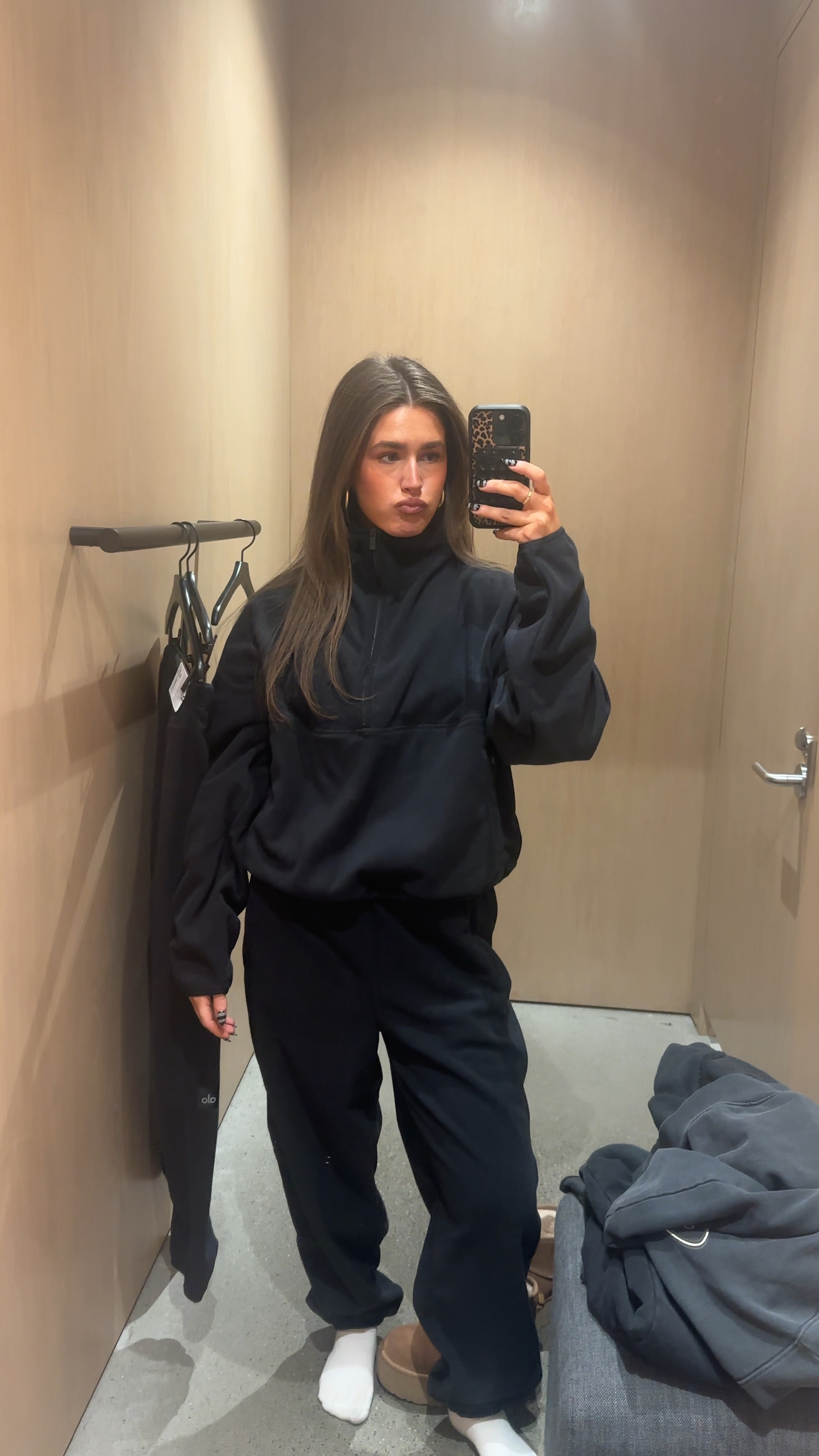 alo yoga quarter zip set 

#LTKActive #LTKVideo #LTKsalealert