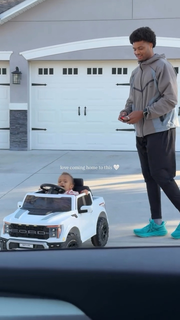 love coming home to this 🤍