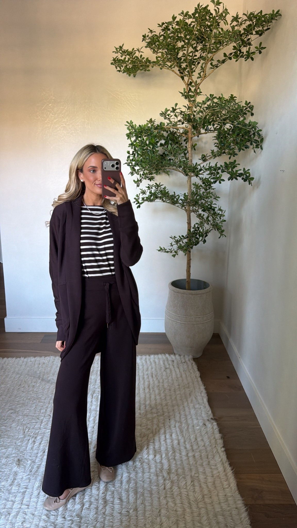 Look from
Spanx! 

#LTKHoliday #LTKgrwm #LTKGiftGuide