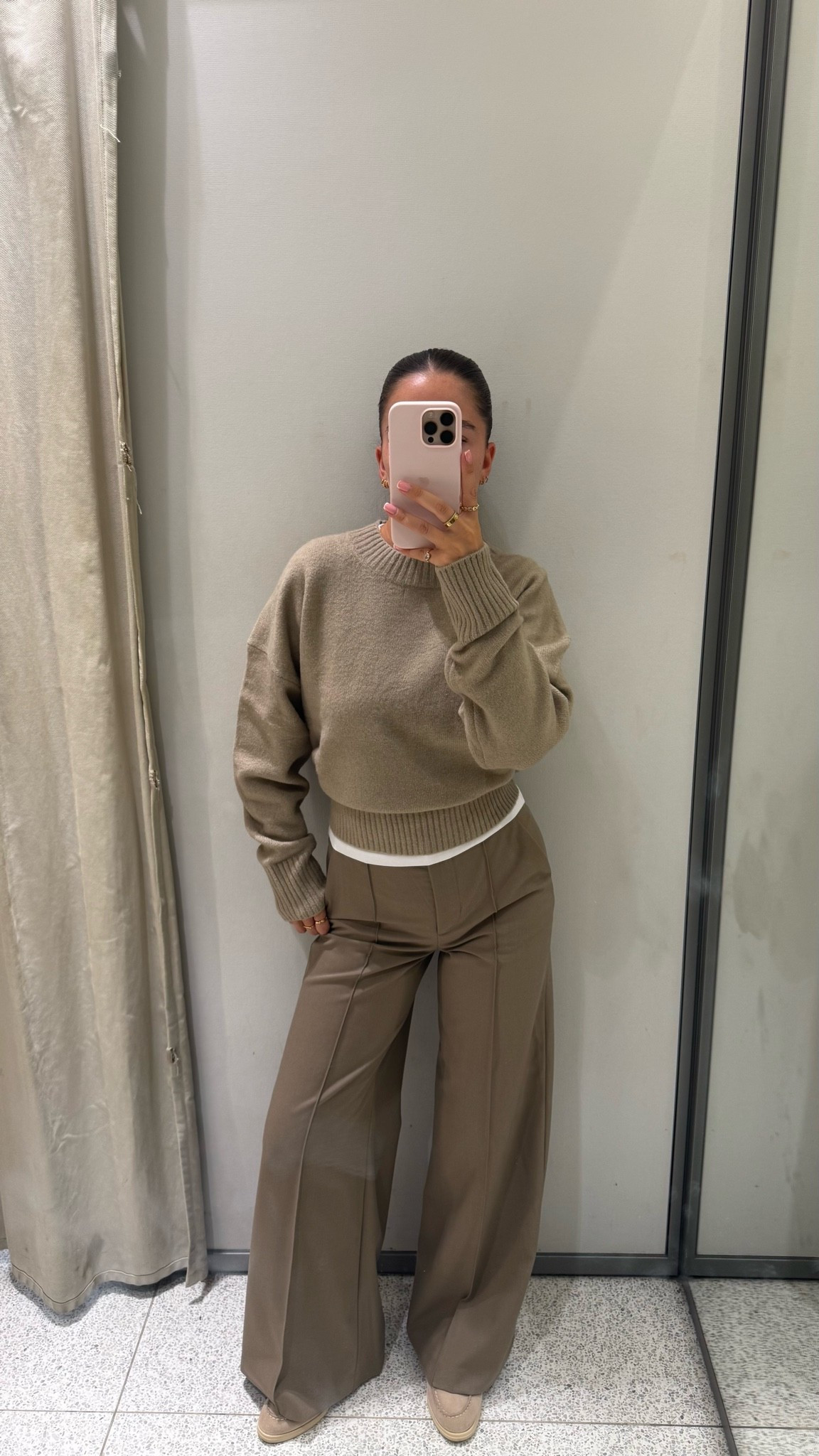 Workwear - smart - chic - olive knit - tailored trousers - autumn - fashion - office wear

#LTKautumn #LTKworkwear #LTKstyletip