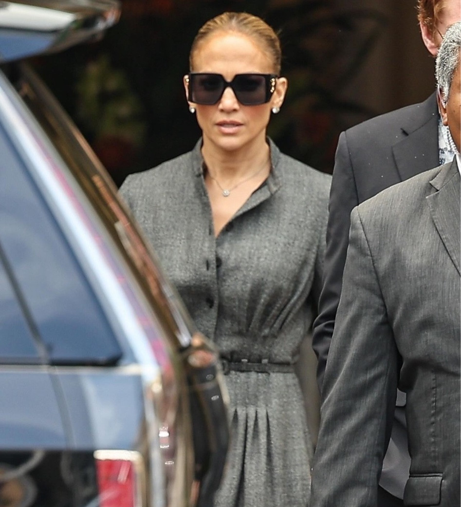 Jlo dsquared2 sunglasses 
