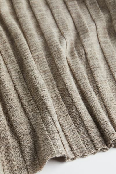 Rib-knit merino wool dress | H&M (UK, MY, IN, SG, PH, TW, HK)
