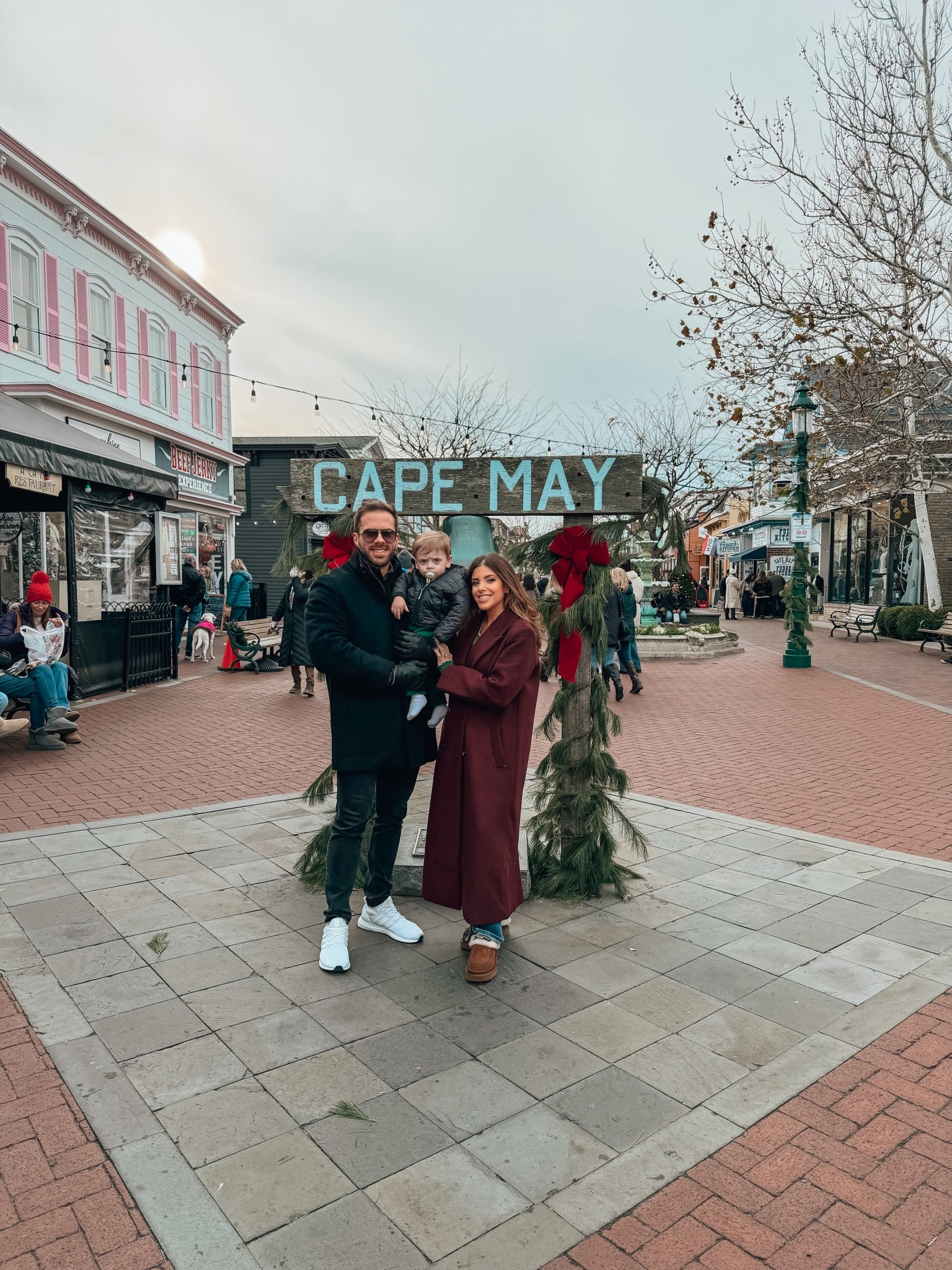 Christmas travel 

#LTKmomlife #LTKootd #LTKHoliday