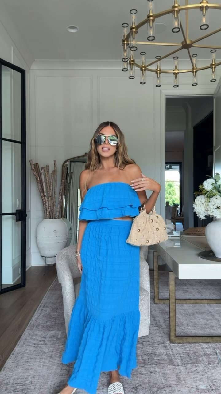 wearing a small in this set 💙 use code hollie35 for 35% off!
