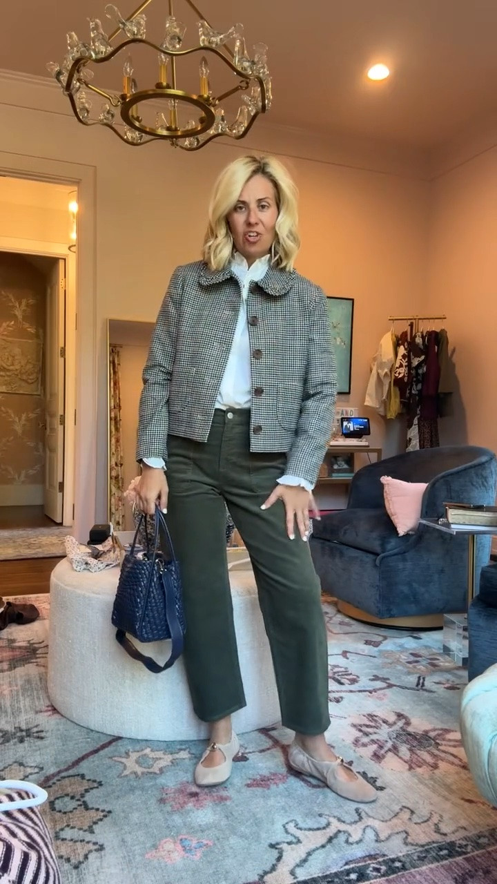 J. Crew Factory for the win!!! 
Jacket - 2 
Top - xs
Barrels - 26P
Mary Jane’s - 7.5 (size 1/2 down)
