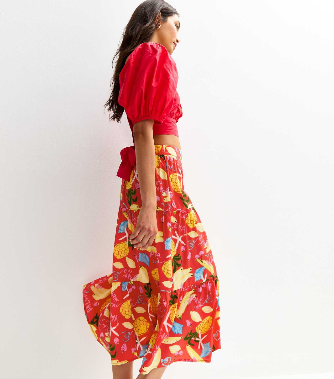 Red Tropical Print Lightweight Tiered Midi Skirt | New Look | New Look (UK)