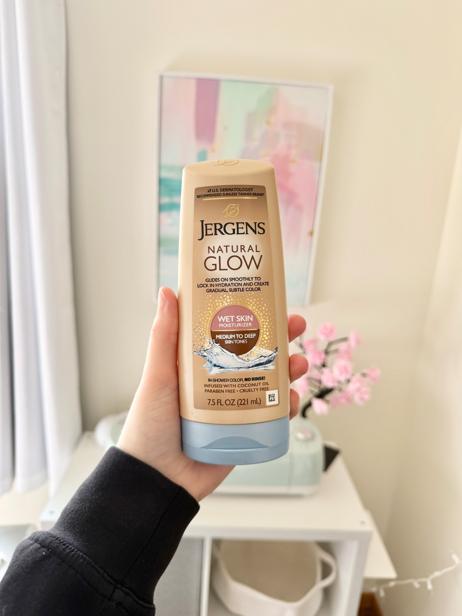 In-Shower Self Tanner - No Rinse Needed!

This is my go-to self tanner for the summer!  Right after I’m done showering I apply this on my wet skin! The water on your skin helps spread around the product. After applying, you simply pat yourself dry with the towel and then you’re set! I usually notice the color the next morning when I wake up!

#LTKselfcare