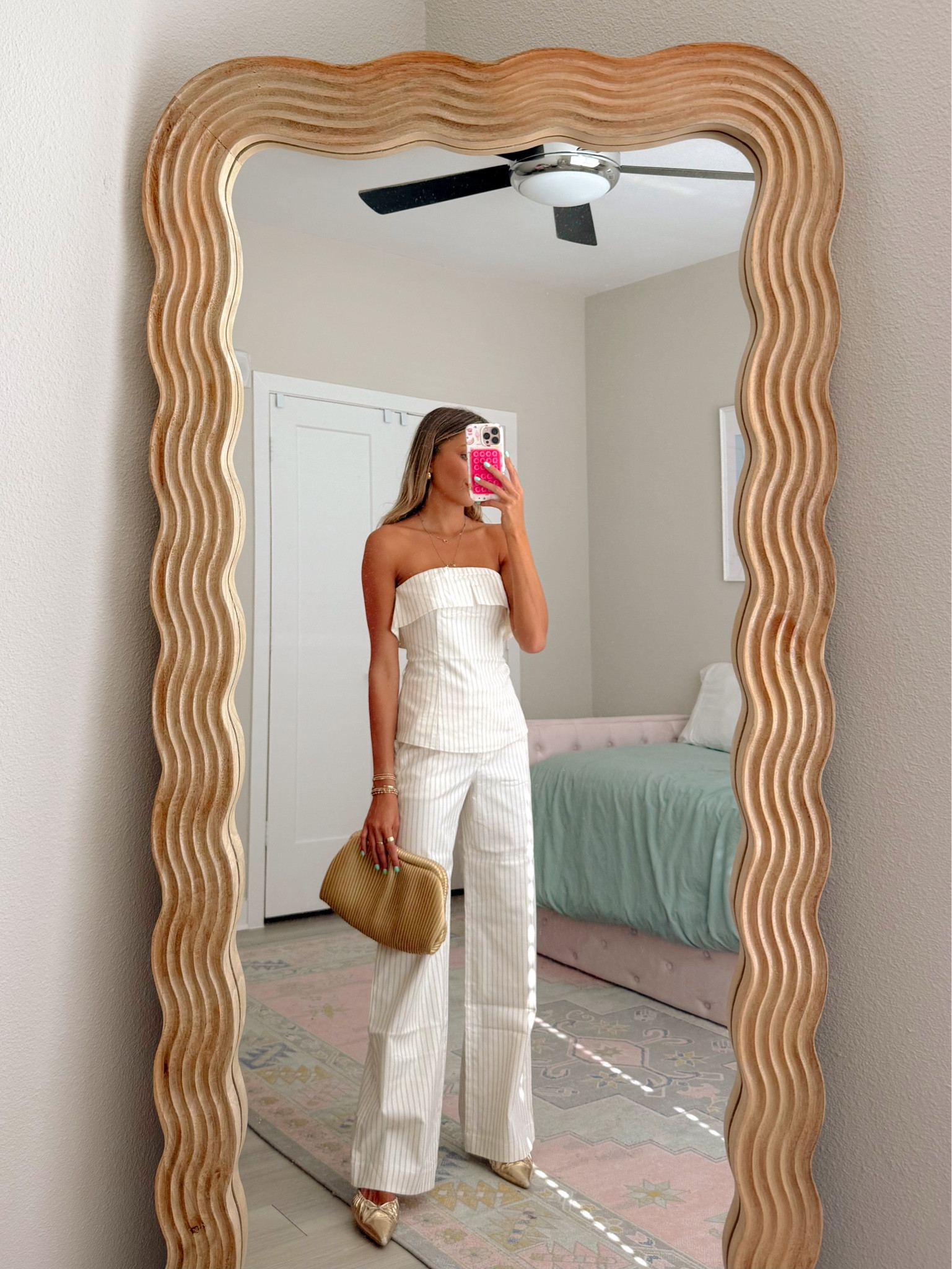 cutest spring business casual outfits from express! 🌸 wearing a 0 and XS in these trouser pants #DressToExpress @express 