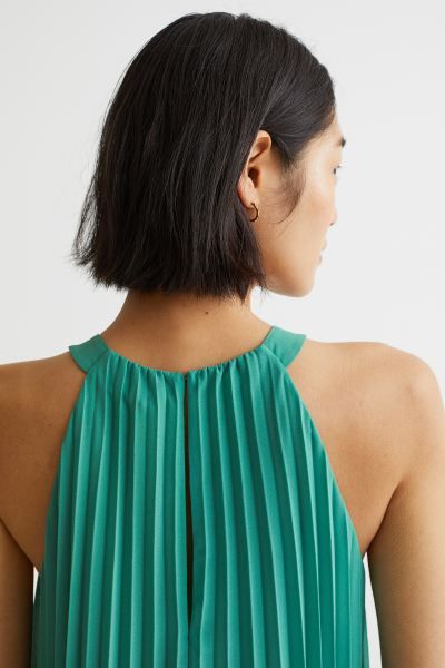 Pleated top | H&M (UK, MY, IN, SG, PH, TW, HK)