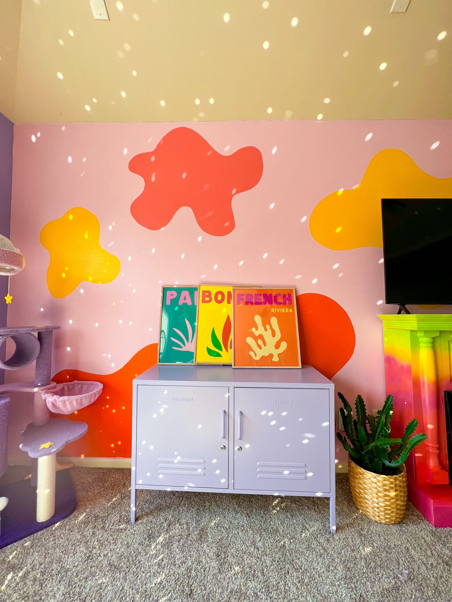 Disco hour in the rainbow house 🌈🪩✨ These art prints are the best way to add color to your home! Fun destinations, fun designs, and so easy to display! Hang on the wall or set on a shelf💜