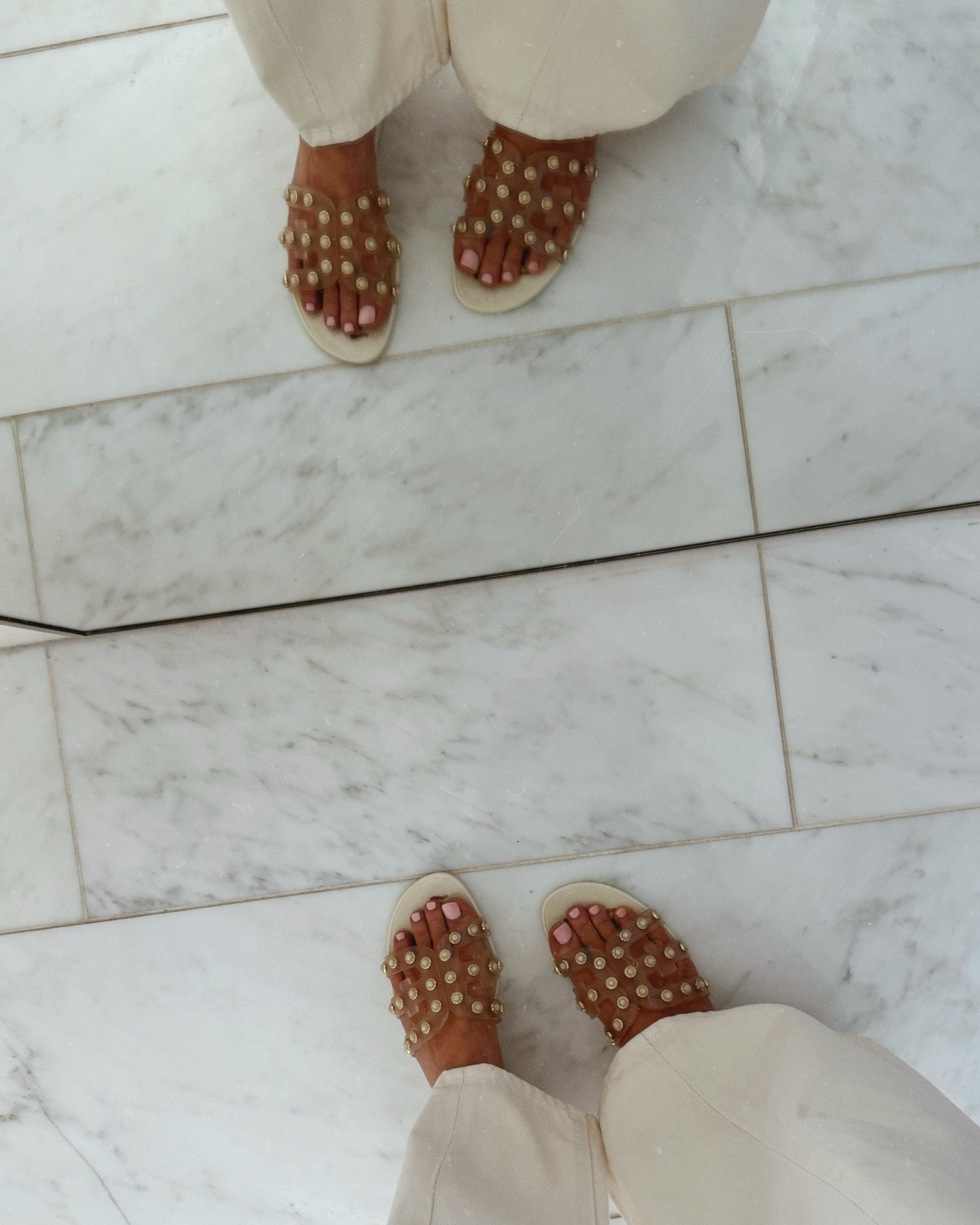 I can’t get enough of these jellies for spring! 

#LTKootd