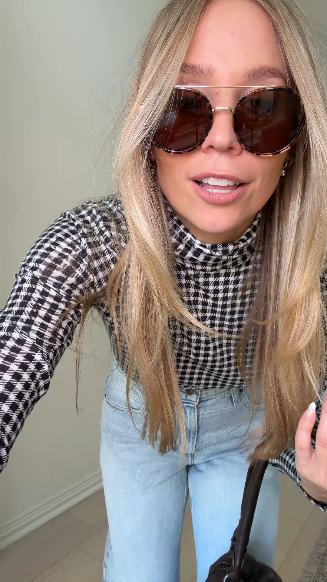 Old Navy did not need to go this hard 😍 This gingham turtleneck is giving expensive fall style without the expensive price tag. 🖤

#LTKootd #LTKdayinmylife #LTKgrwm