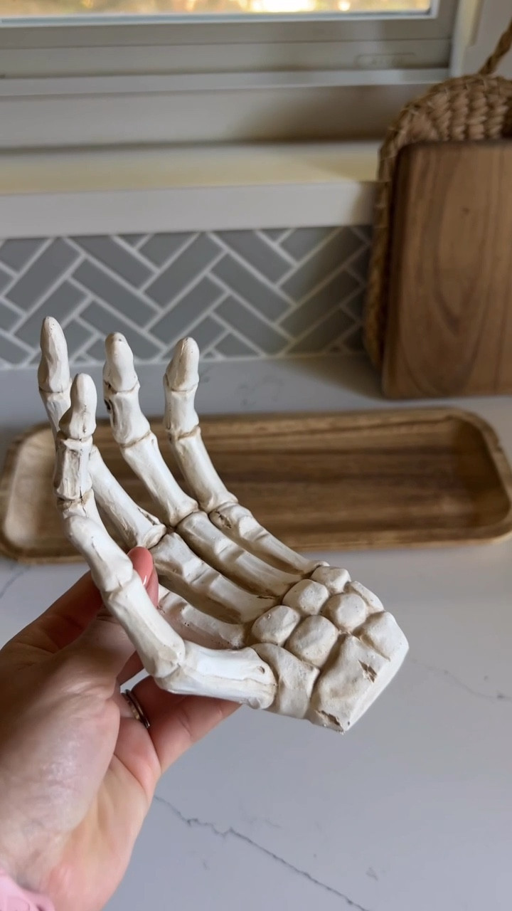 Halloween table decor, fall decor, kitchen decor, skeleton decor 

#LTKFamily #LTKHome #LTKVideo