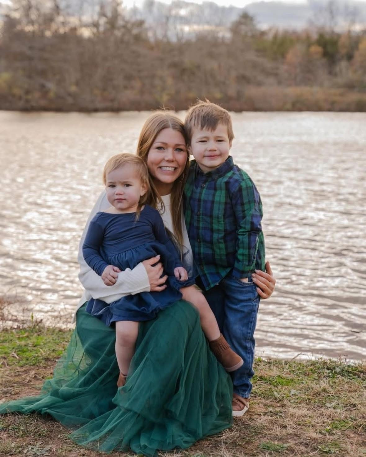 Family photos, fall/winter photography, brother and sister, Amazon finds 

#LTKKids #LTKFamily