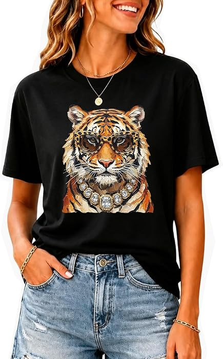 Glam Tiger Shirt Women Sparkly Tiger Graphic Tee Vintage Casual T-Shirt | Amazon (US)