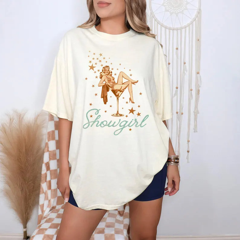 Showgirl | Graphic Tee | Vintage, Unisex, Gift for Him/Her, Stars, Celestial, Whimsical, Glamour | Etsy (US)