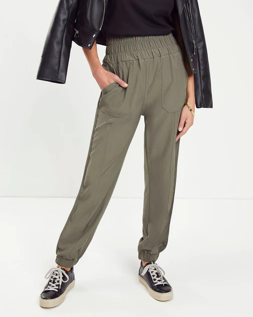 Chill Out Days Pocketed Jogger Pants - Olive | VICI