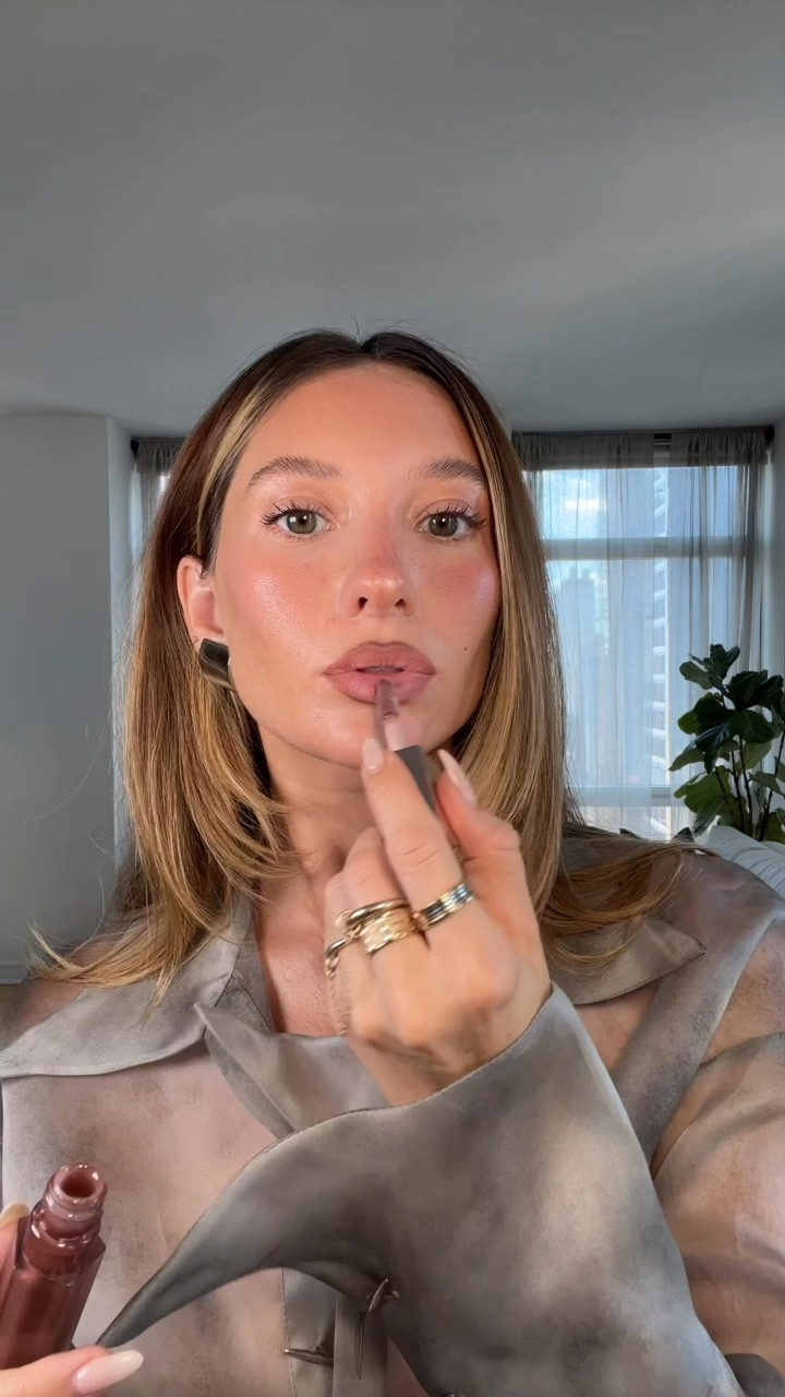 Sacheu Lip Liner Stay-N - Peel Off … curated