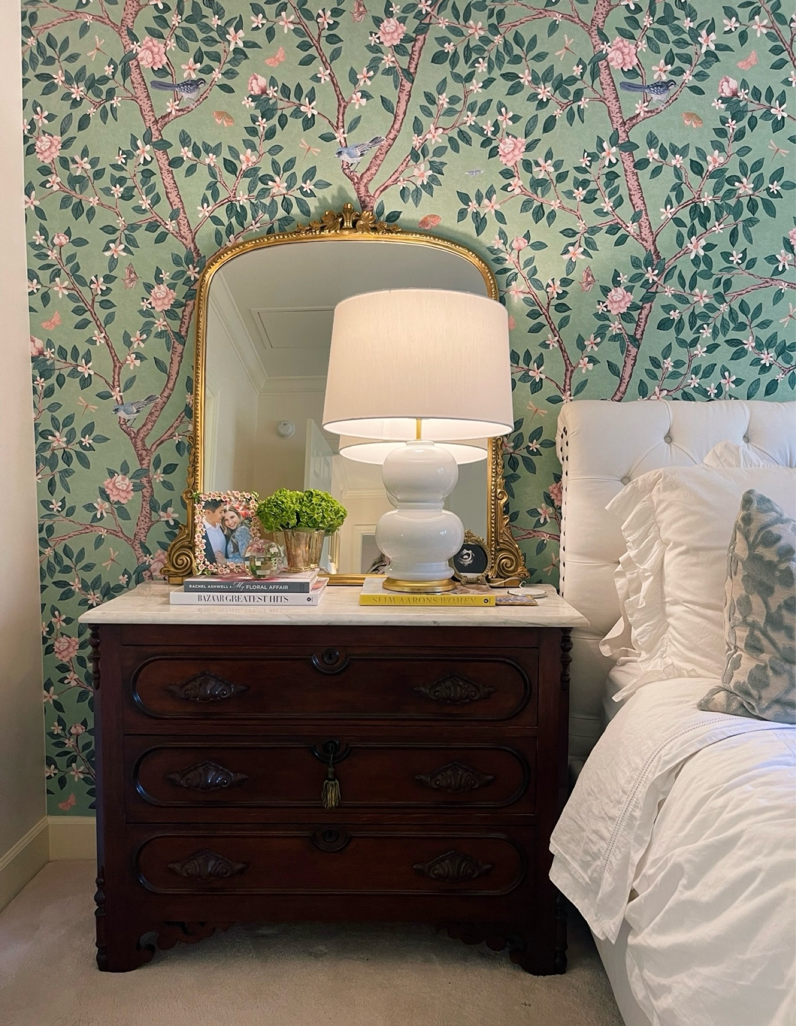 Loving my new side table - table found on fb marketplace but linking what I can 💗

#LTKHome