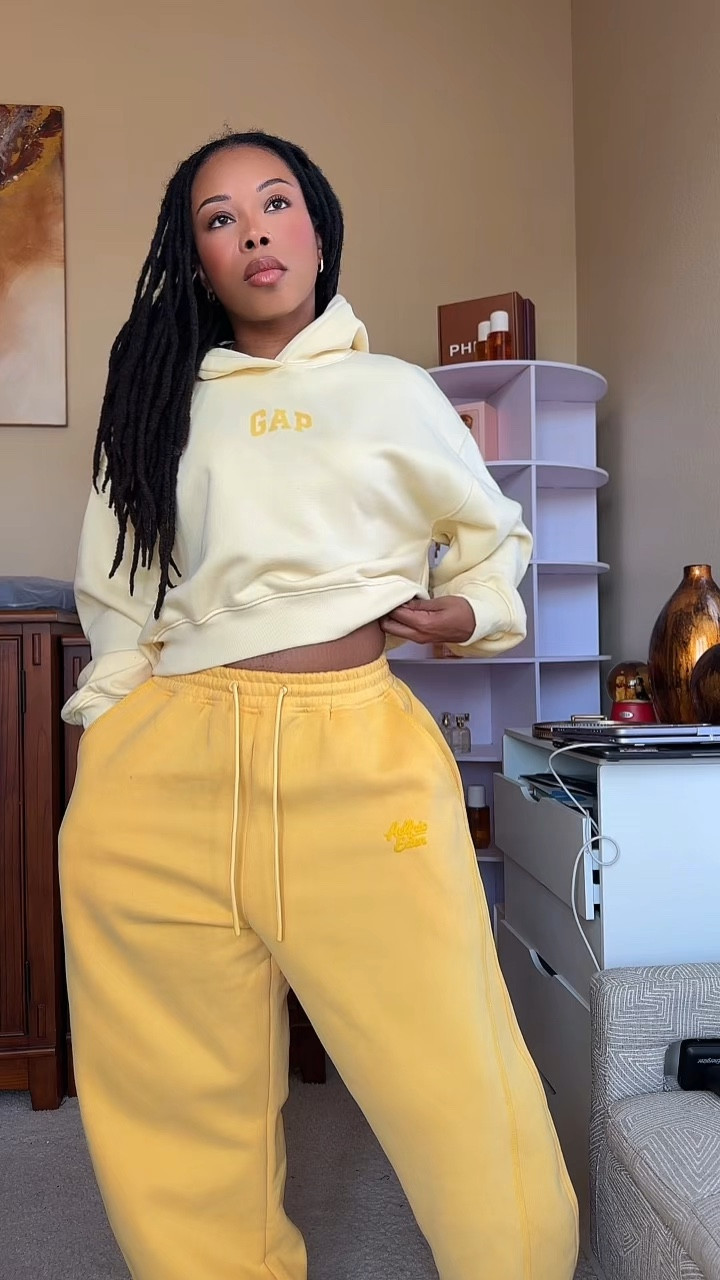 I love everything @gapstyle has been dropping! This. Vintagesoft butter yellow hoodie is 🔥🔥!! Just too cute. LOVE butter yellow. 😮‍💨💕

#LTKPetite #LTKgrwm #LTKootd