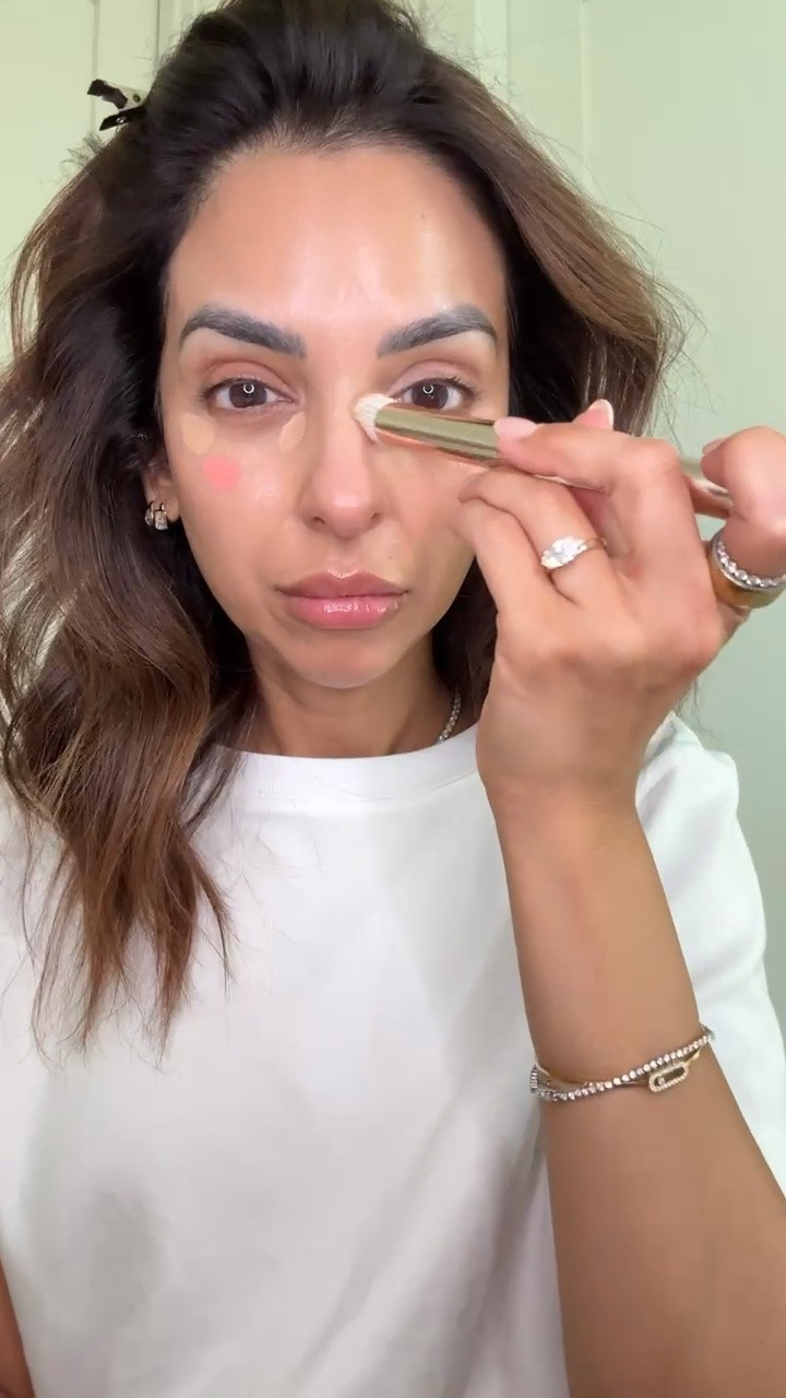 My go-to Patrick Ta makeup!

Shades:
Concealer - medium golden
Blush Transition - did you notice
Blush Palette - soft launch

#LTKBeauty #LTKSeasonal