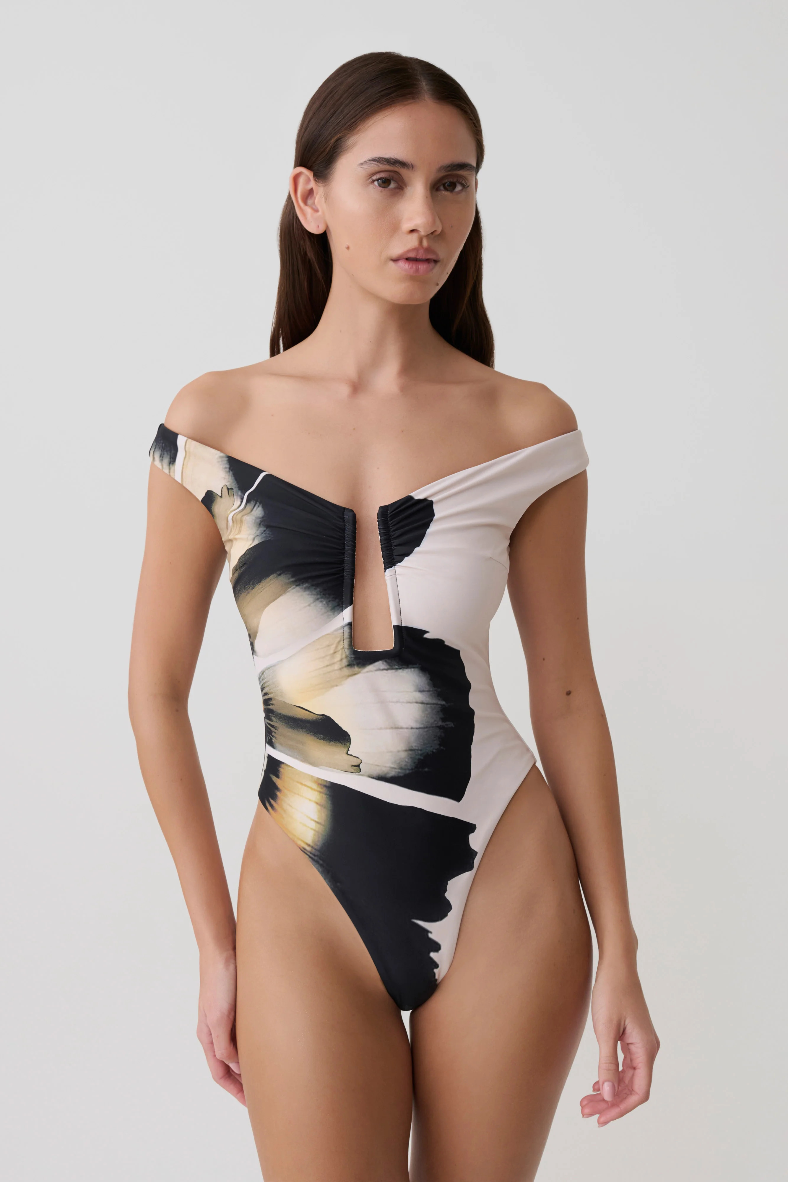 Yumi U-Wire Plunge One Piece Swimsuit - Ivory Base Floral Print | Meshki (APAC)