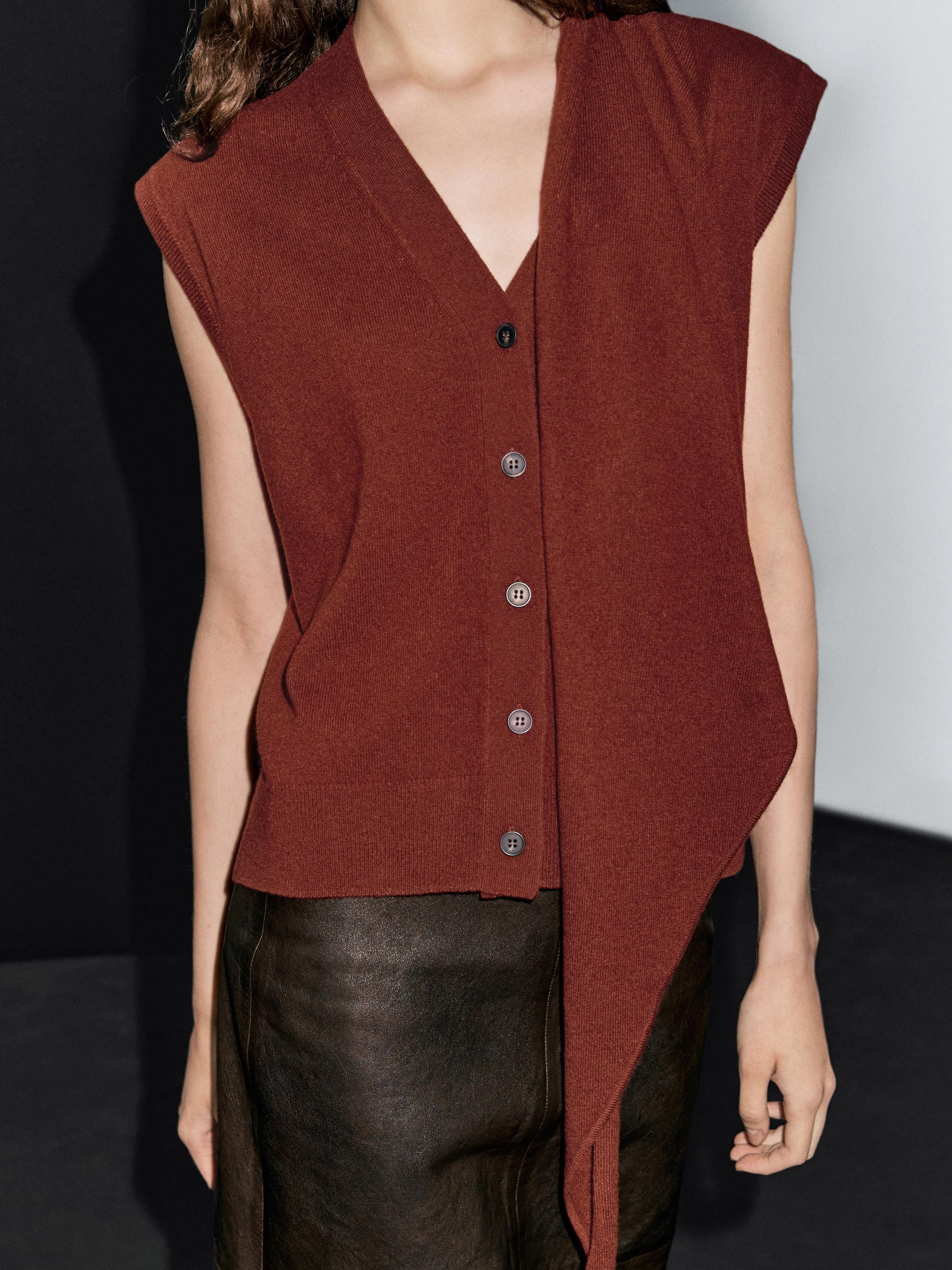 100% wool waistcoat with scarf detail | Massimo Dutti US