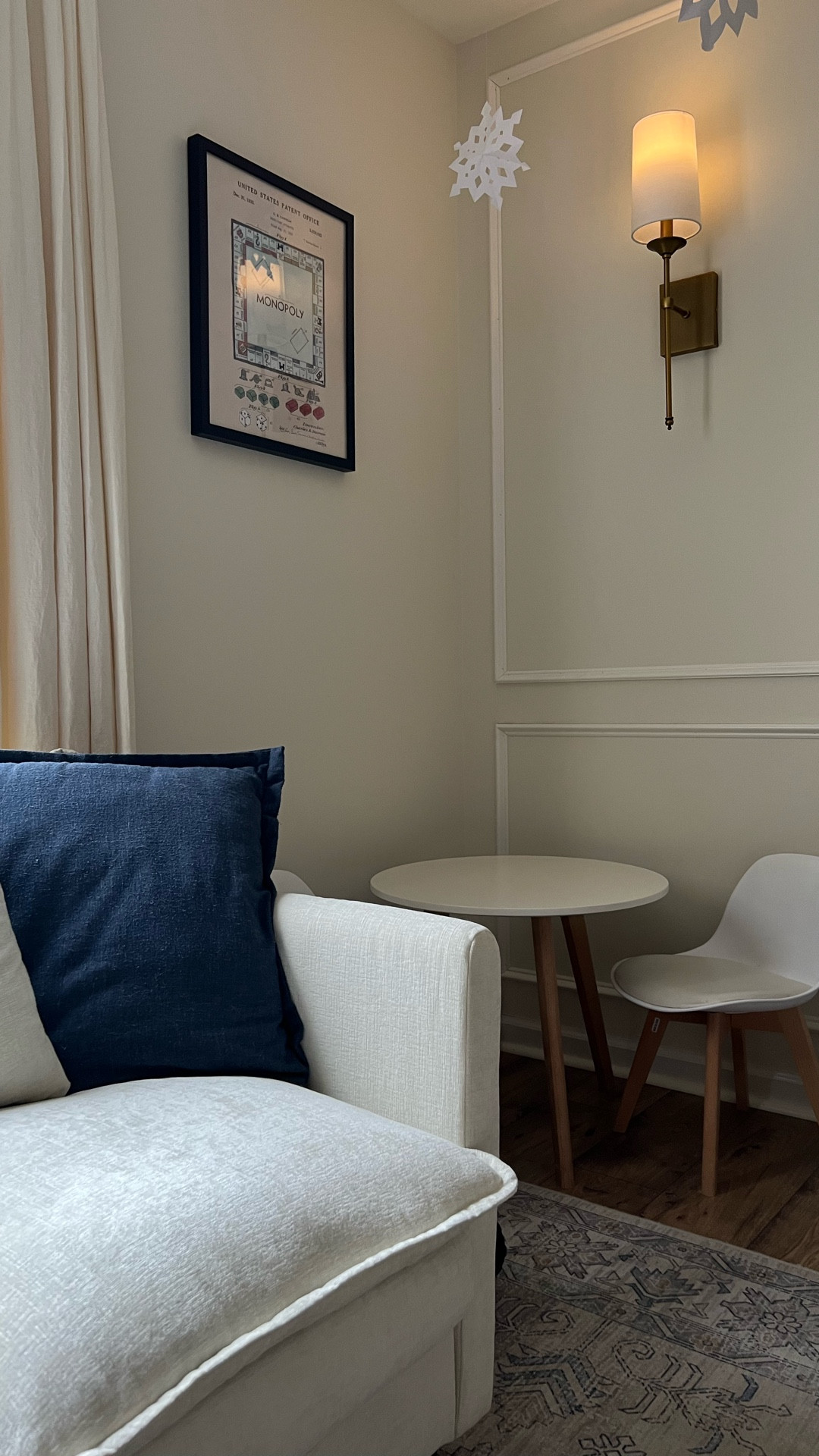 ✨Evolving on a budget✨

Yeah I told my lil man that the snowflakes can stay up for winter too lol. ❄️

#LTKmomlife #LTKSaleAlert #LTKHome