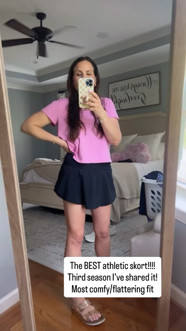 Fits TTS. I’m in a small! 5’5 and 135lbs

#LTKActive #LTKmomlife #LTKootd