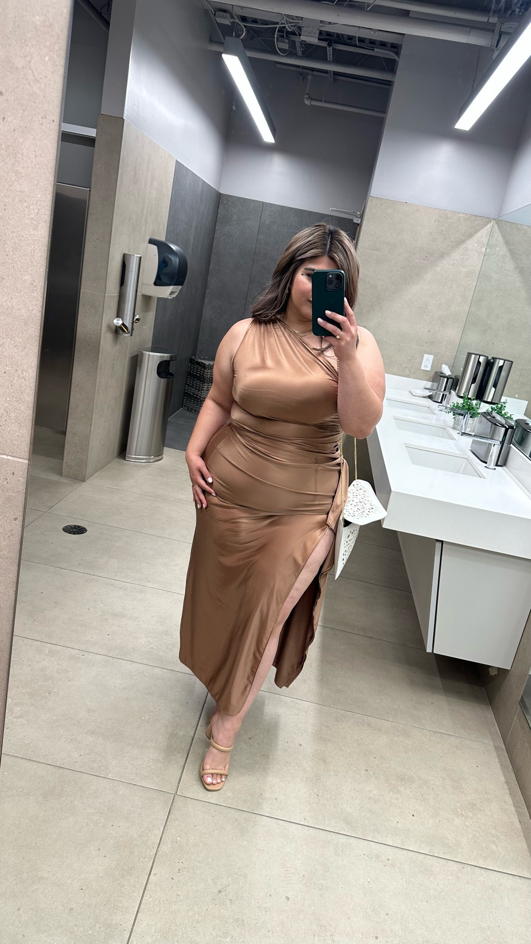 Y’all, I tried with the boob tape 🙈😅

#LTKWedding #LTKStyleTip #LTKPlusSize