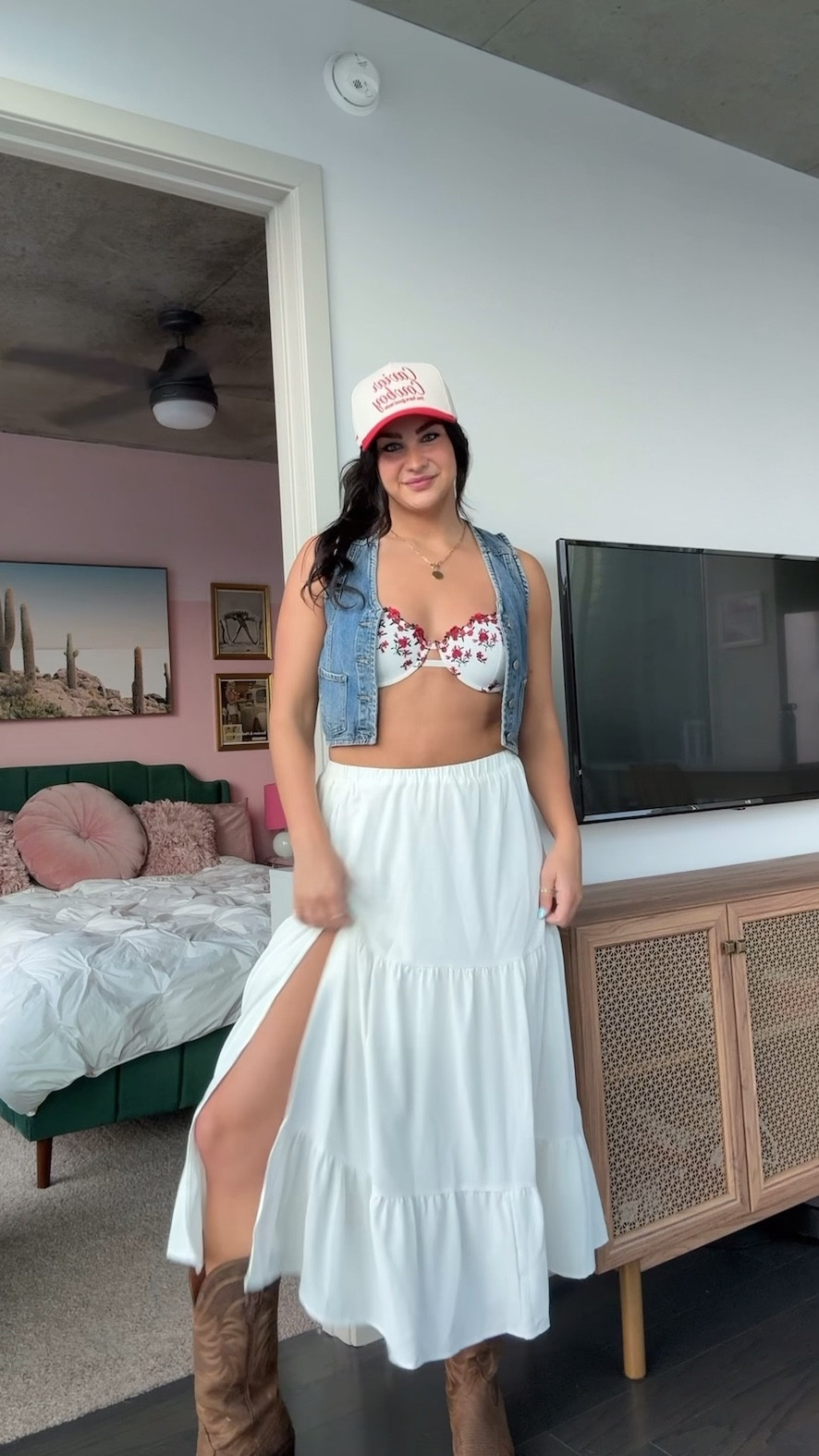 Country concert outfit inspo 🤠 5’11 size 8/10

Nashville, festival, concert fit, tall women, maxi skirt, cowgirl boot, denim vest, trucker hat 

#LTKSeasonal #LTKU #LTKFestival