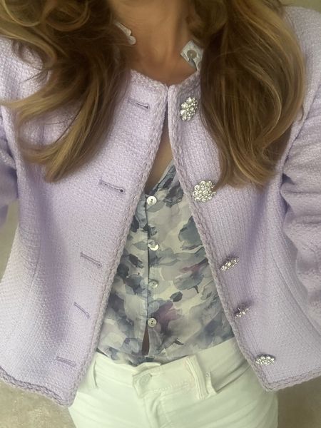 Rhinestone button blazer
Easy outfit idea 

#LTKStyleTip