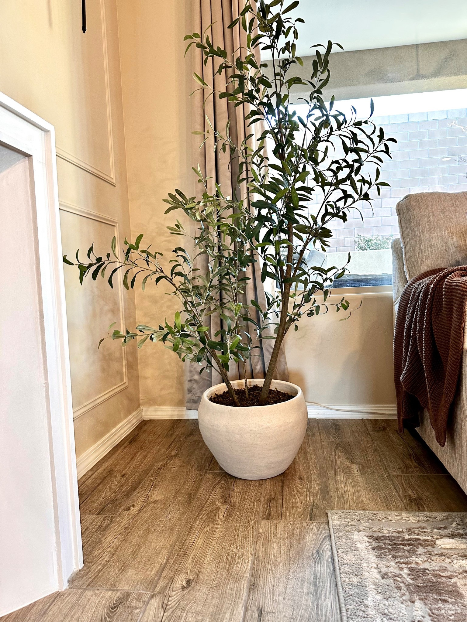 My favorite piece from the new Spring Collection at Target! Absolutely worth the splurge! 

#spring #target #studiomcgee #threshold #homedecor #olivetree

#LTKHome #LTKSeasonal