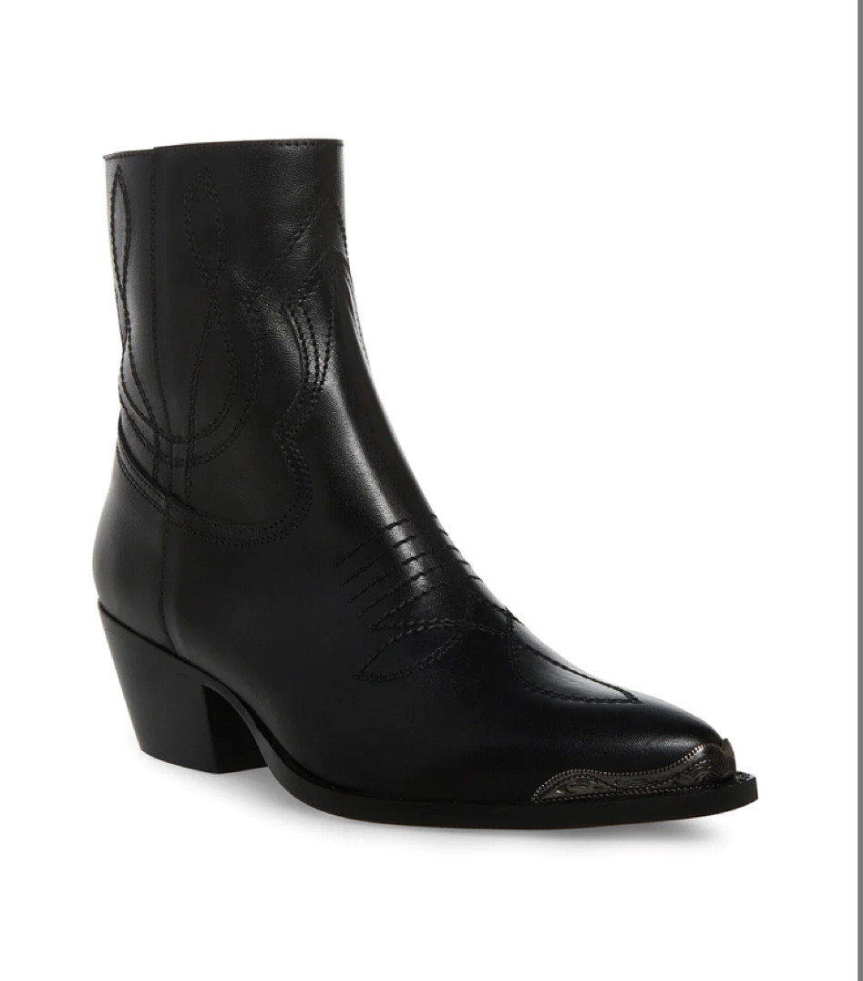 Western boots🤎



#boots #westernboots #booties #falltrends #fallshoes #nashville #falloutfit #cowboyboots #shoes 

#LTKshoecrush #LTKsalealert #LTKSeasonal