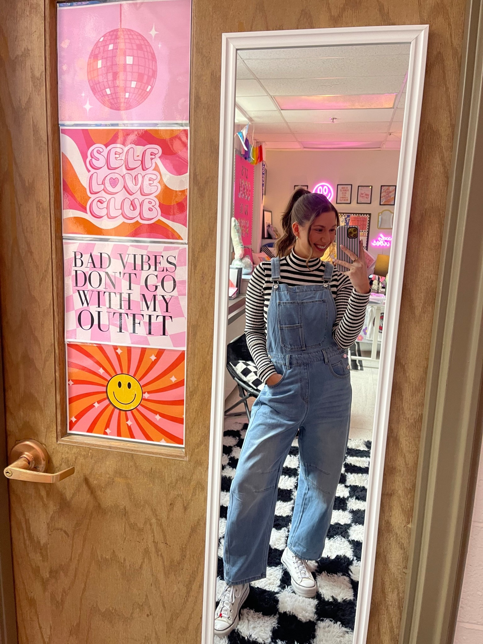 If you’ve been searching for the perfect overalls, I got you covered💙 #LTKamazon #overalls #teacherfashion