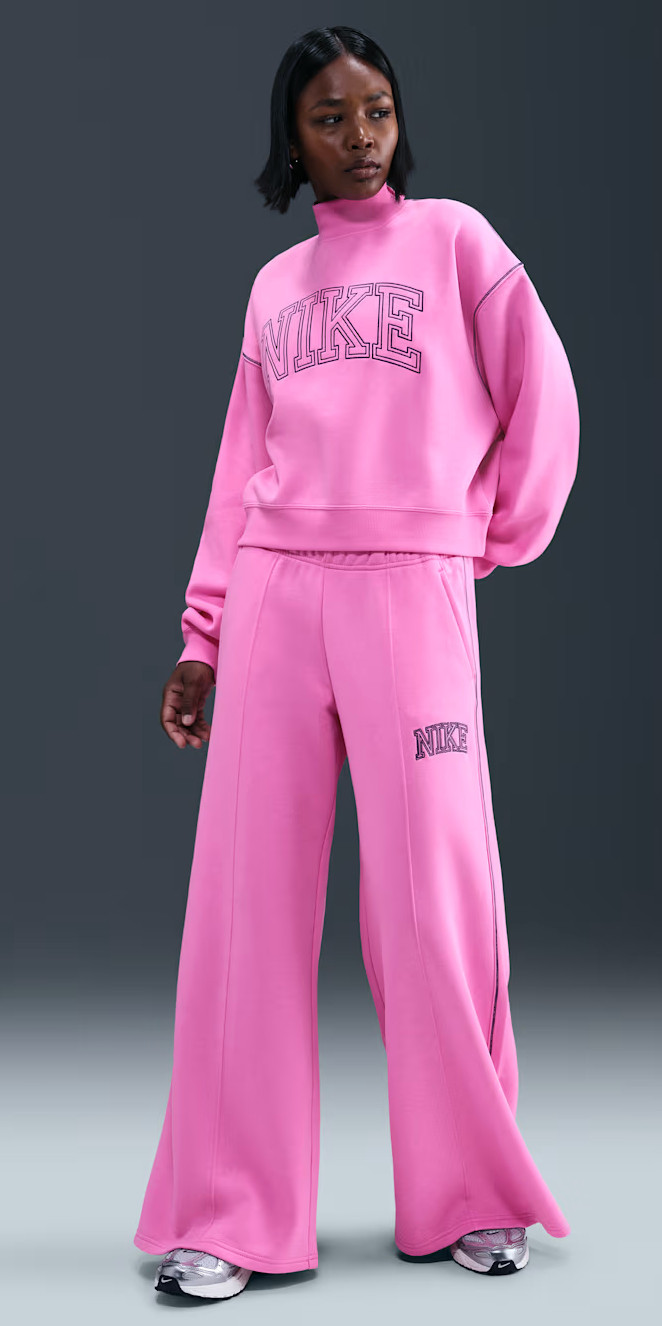 Love this NIKE sweatsuit. IT's 25% off today for Black Friday!

 

 #LTKGiftGuide #LTKActive #LTKSaleAlert