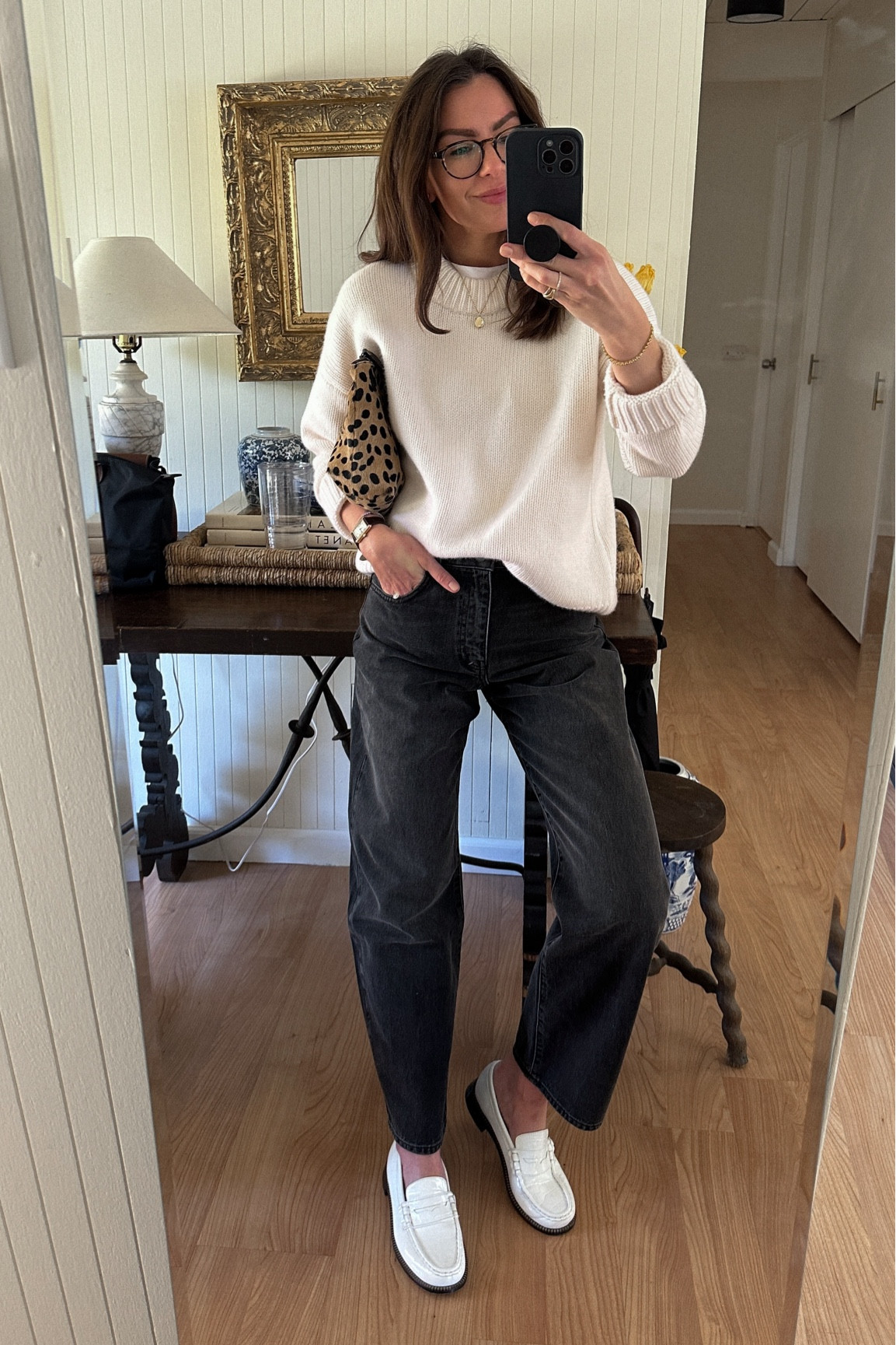 La Ligne code JESSI10. Freda code JESSI15. 

White penny loafers, off white cashmere sweater, black barrel jeans, black wide legs jeans  