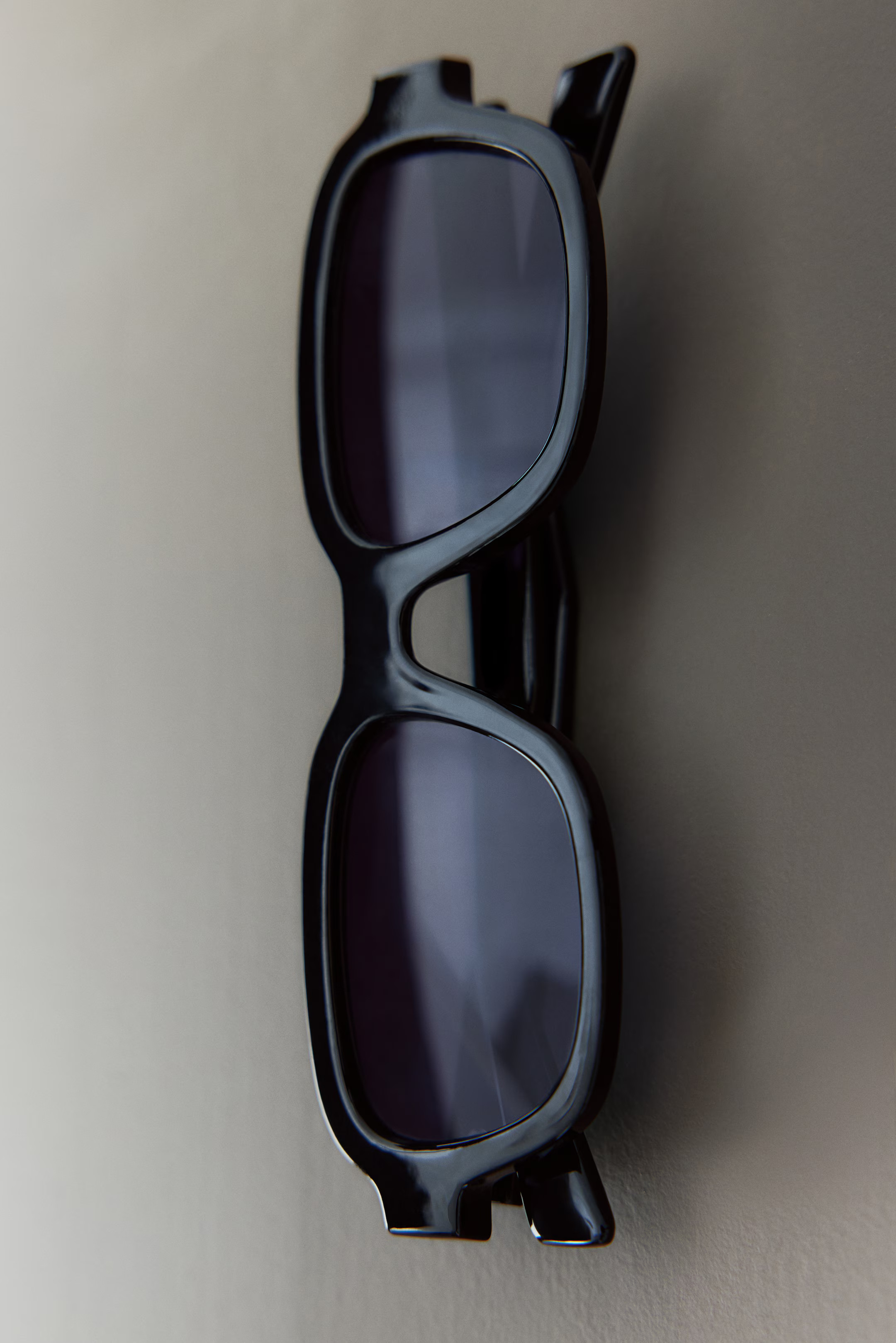 Oval Sunglasses | H&M (US + CA)