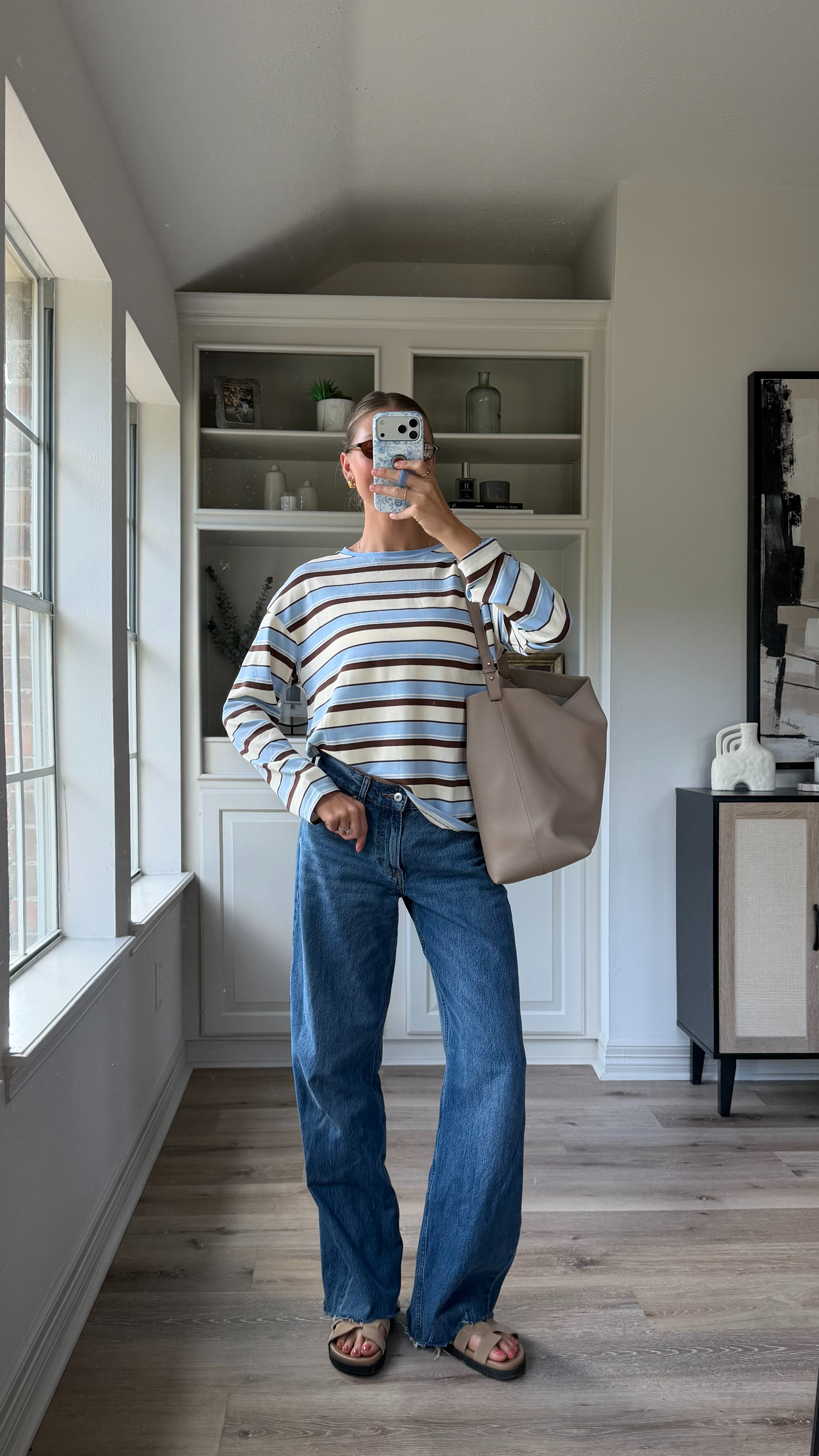Loving this easy fall outfit! S in long sleeve and 26 in denim 

 #LTKootd