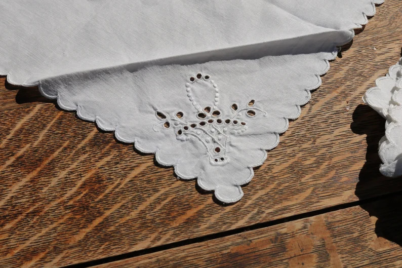 TWELVE 40s Pocket Luncheon LINEN NAPKINS Eyelet Basket Design - Etsy | Etsy (US)