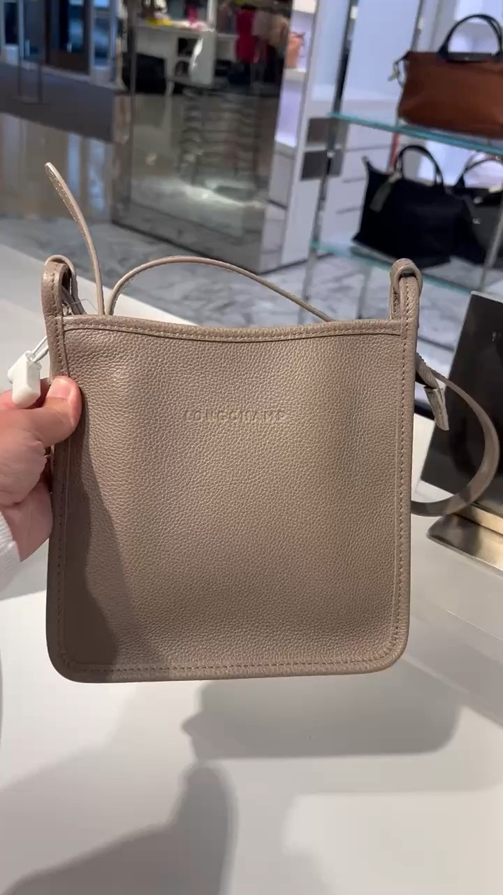 The perfect bag for traveling!✈️

Europe, travel, vacation, purse, handbag

#LTKootd #LTKTravel #LTKSeasonal
