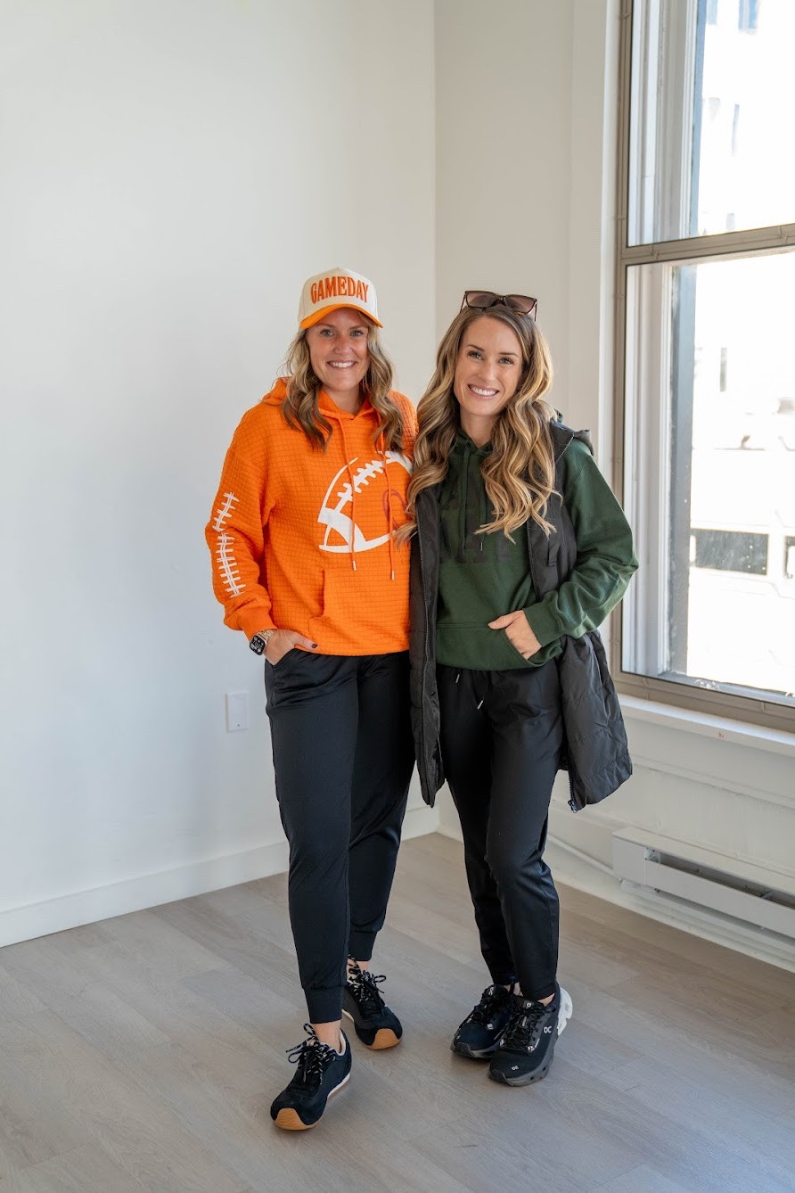Game Day Outfits! 🏈

Amazon fashion Amazon finds fall outfit fall fashion football season football fan puffer vest activewear sweatshirt joggers casual outfit
