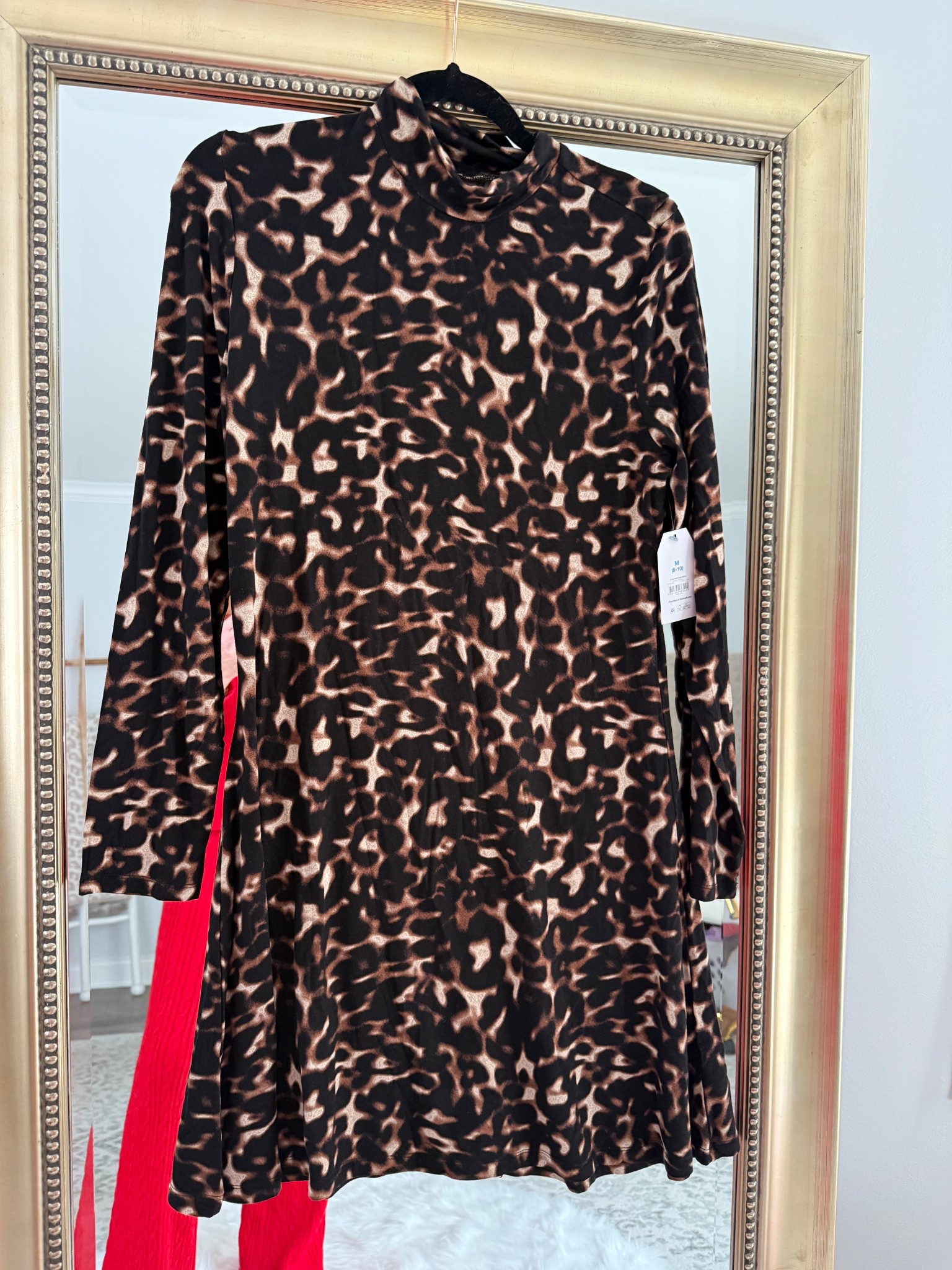 This $17 leopard swing dress is soft and stretchy and not too short! Imagine it with tall black boots. I got a medium.

Thanksgiving outfit, neutral holiday dresses, short dresses for women over 40 

#LTKFindsUnder50 #LTKOver40 #LTKSeasonal